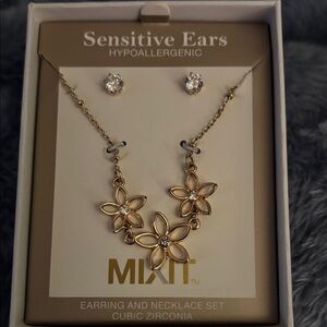 Mixit Gold Floral Necklace and Earring Set